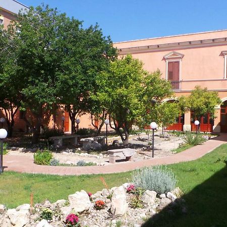 B&B Antica Villa Quartu SantʼElena Exterior foto